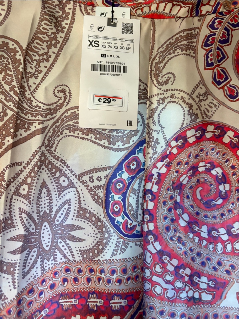 Zara Paisley Wide-Leg Jumpsuit in Beige, Red & Navy - Picture 2 of 4